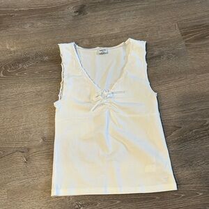 tank top with bow detail Aritzia nectar white tank top with bow size xsmall